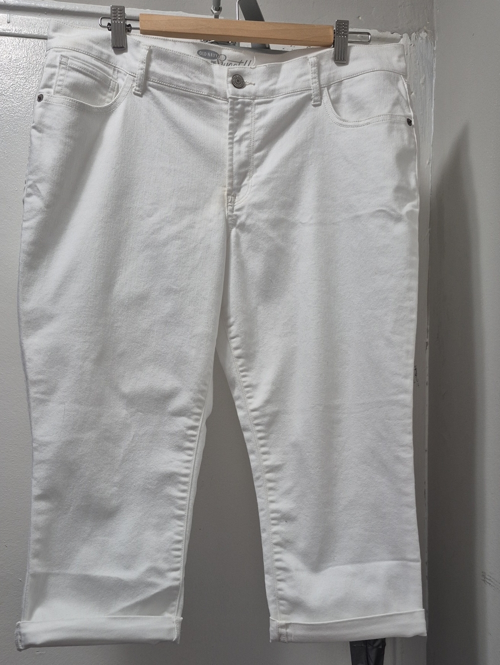 Old Navy White Cropped Ankle Jeans - Rolled Hem